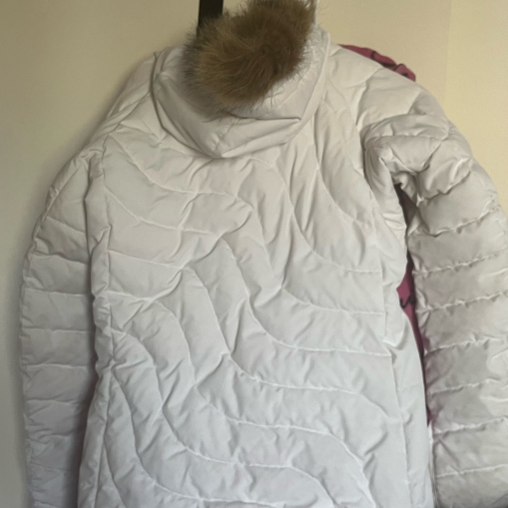 Burton Women's white Puffer Jacket size small - Picture 4 of 9